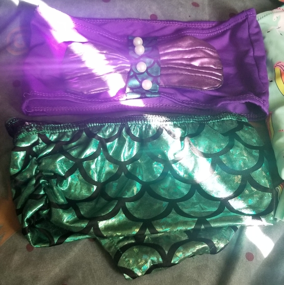 Bundle - Picture 2 of 2